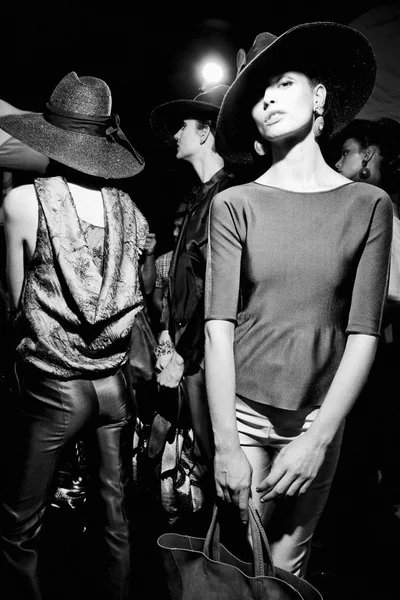 Look 13